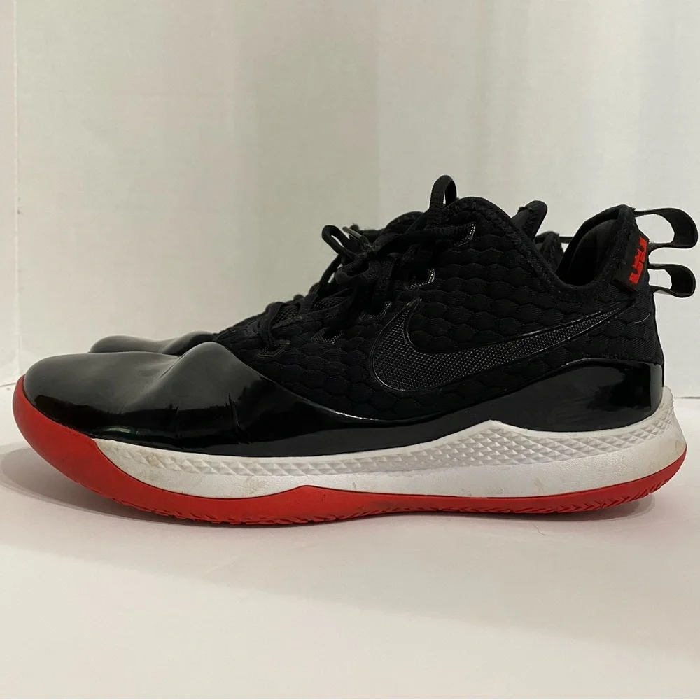 🏀 Nike, LeBron Witness 3 Premium, “Black Red”, Size 11.5